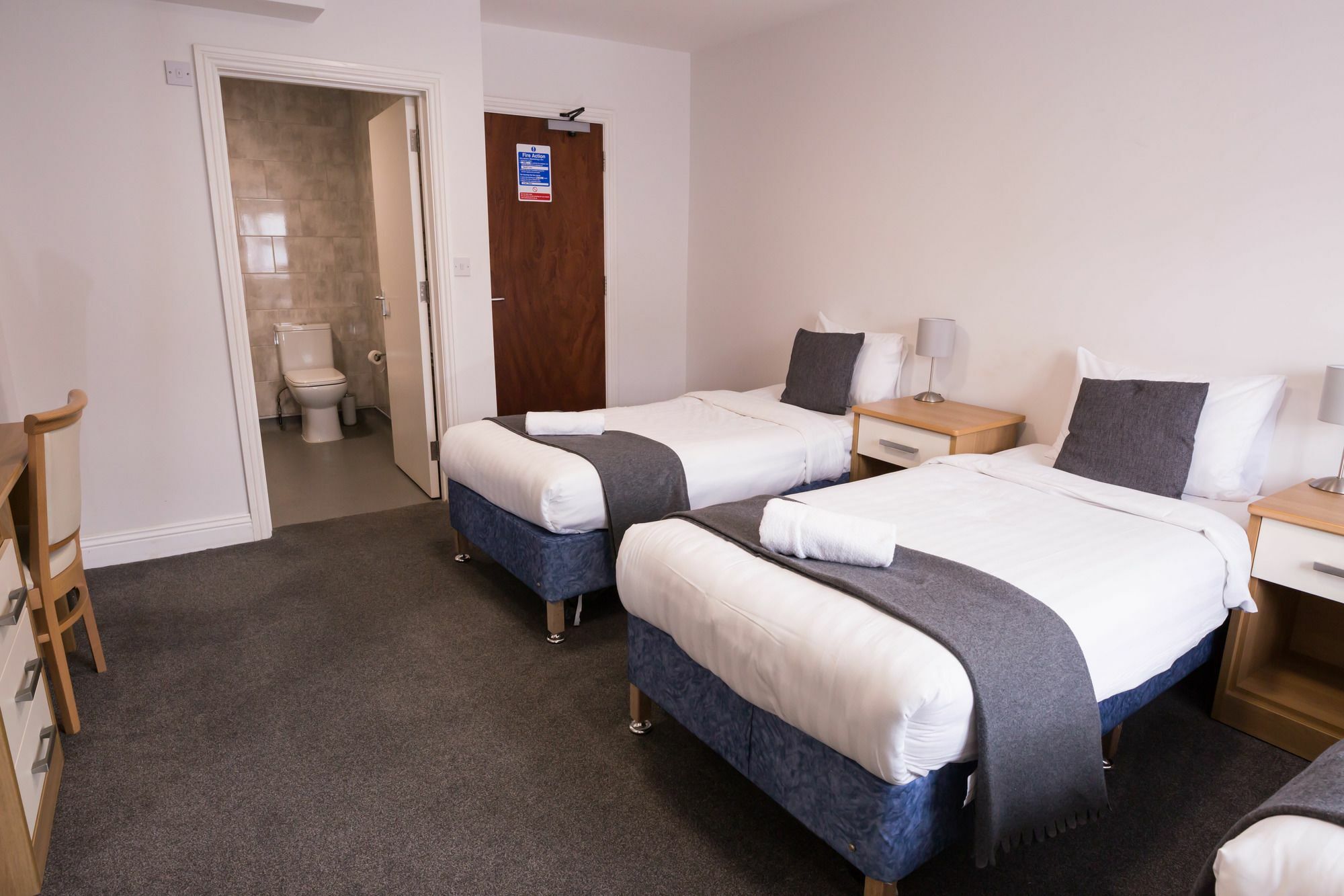 Rosalee Hotel Илфорд Екстериор снимка