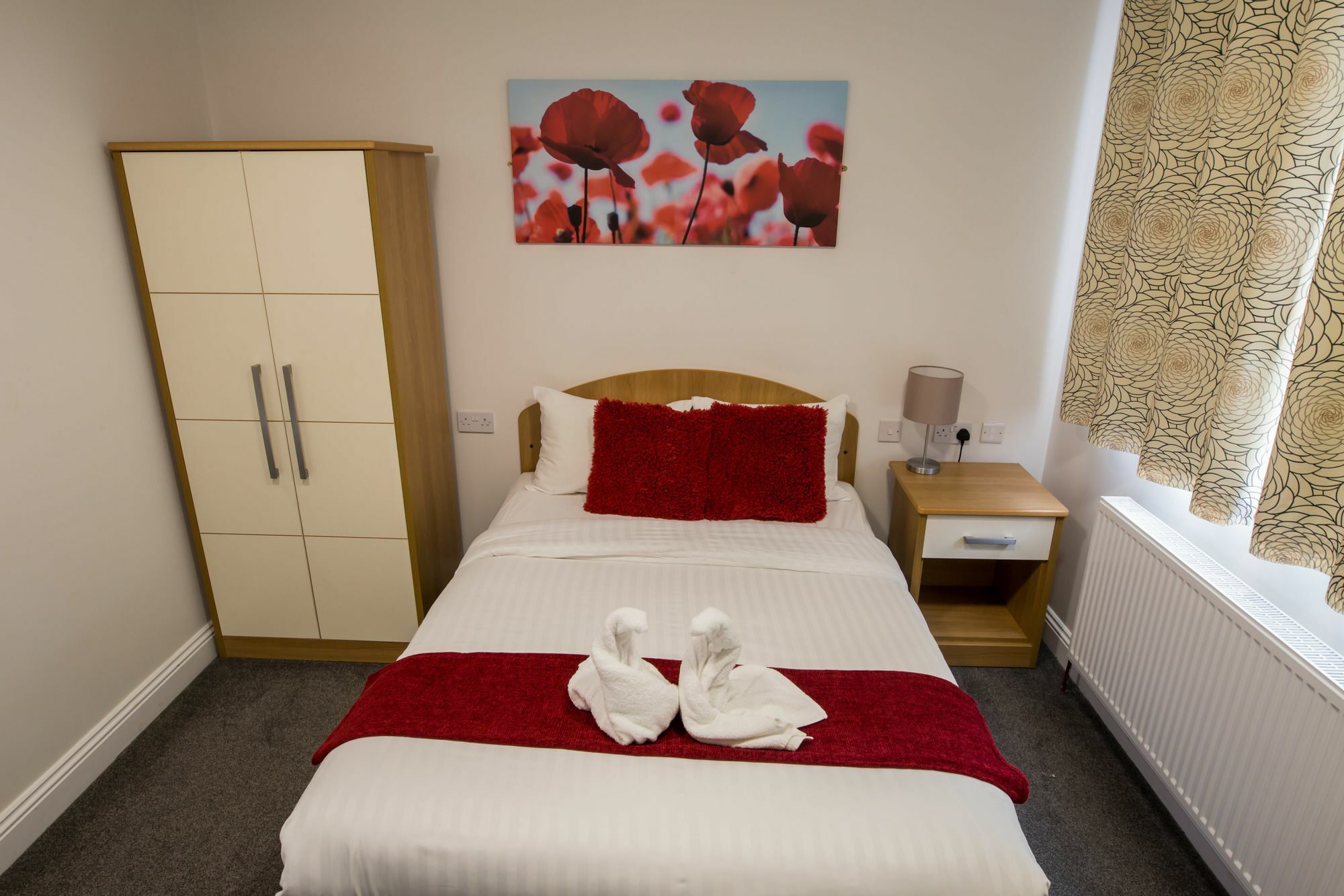 Rosalee Hotel Илфорд Екстериор снимка