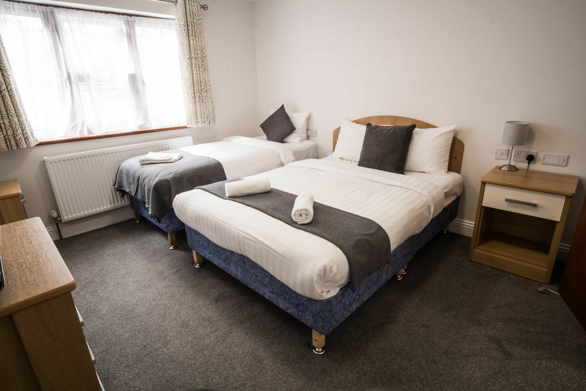 Rosalee Hotel Илфорд Екстериор снимка