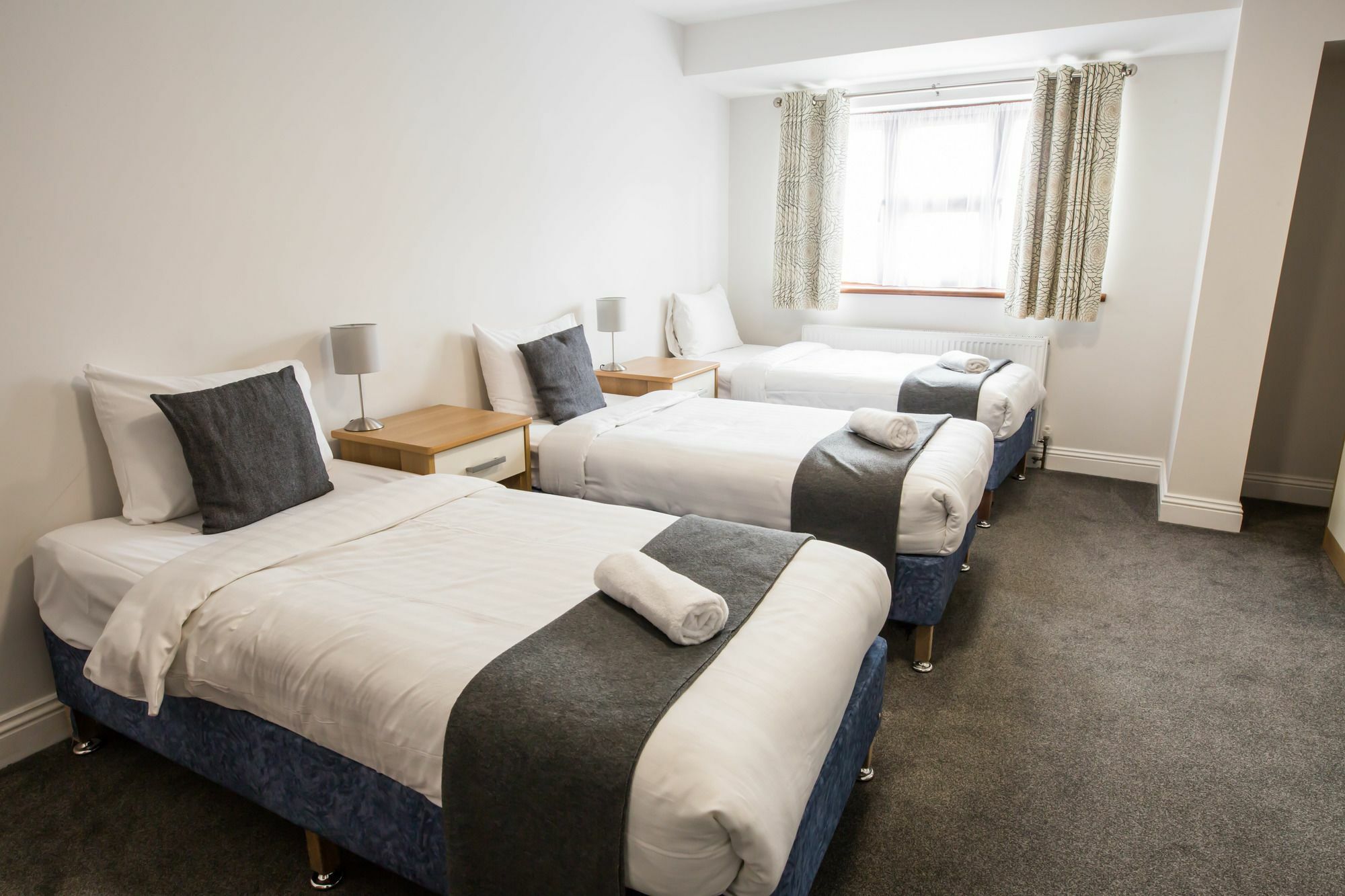 Rosalee Hotel Илфорд Екстериор снимка